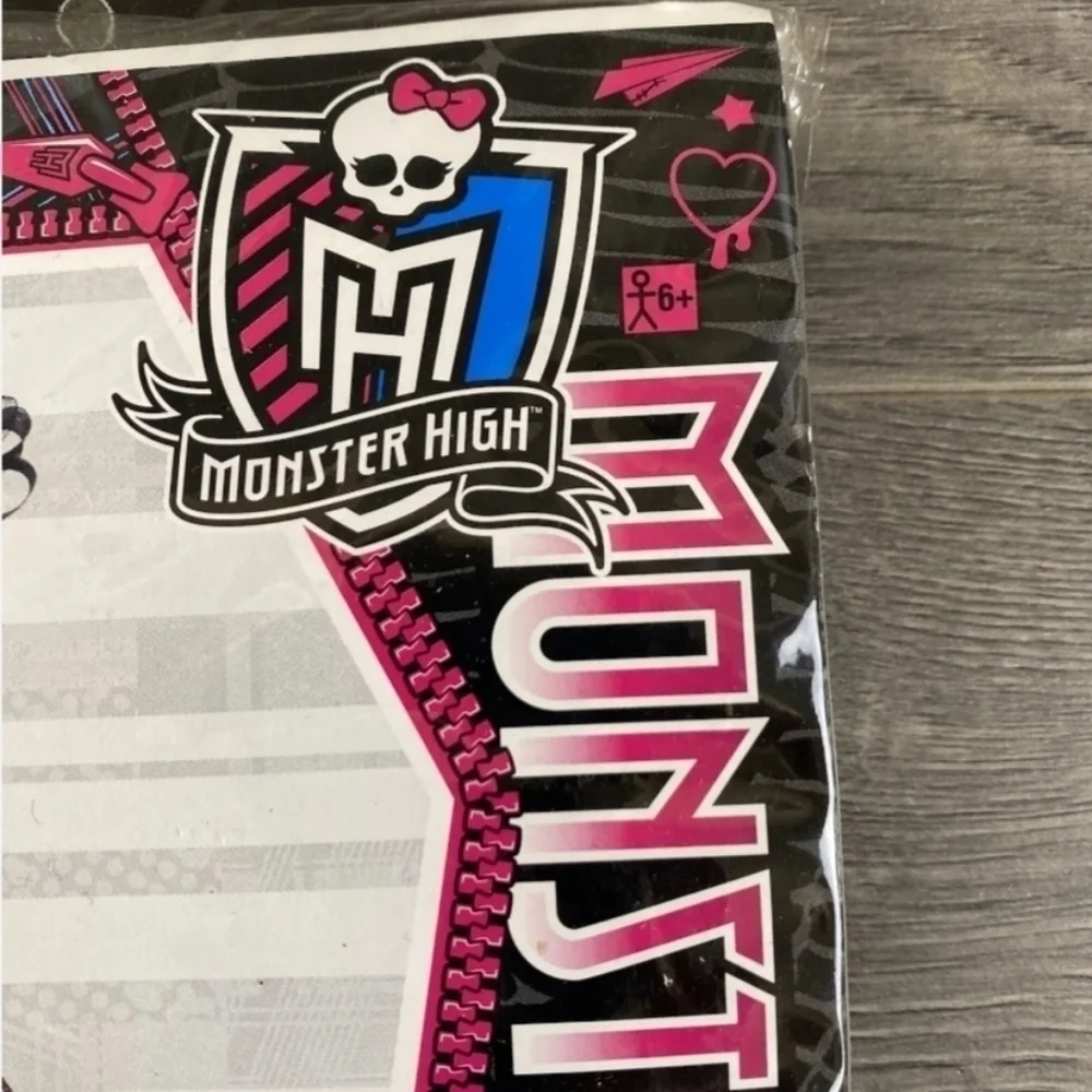 NWT Monster High Ghoul Fishnet Tee Child Girl Medium 8-10 Halloween Costume New